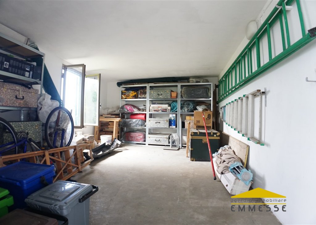 Vendita Appartamenti Carrara - Appartamento in vendita a Carrara Avenza Località Avenza