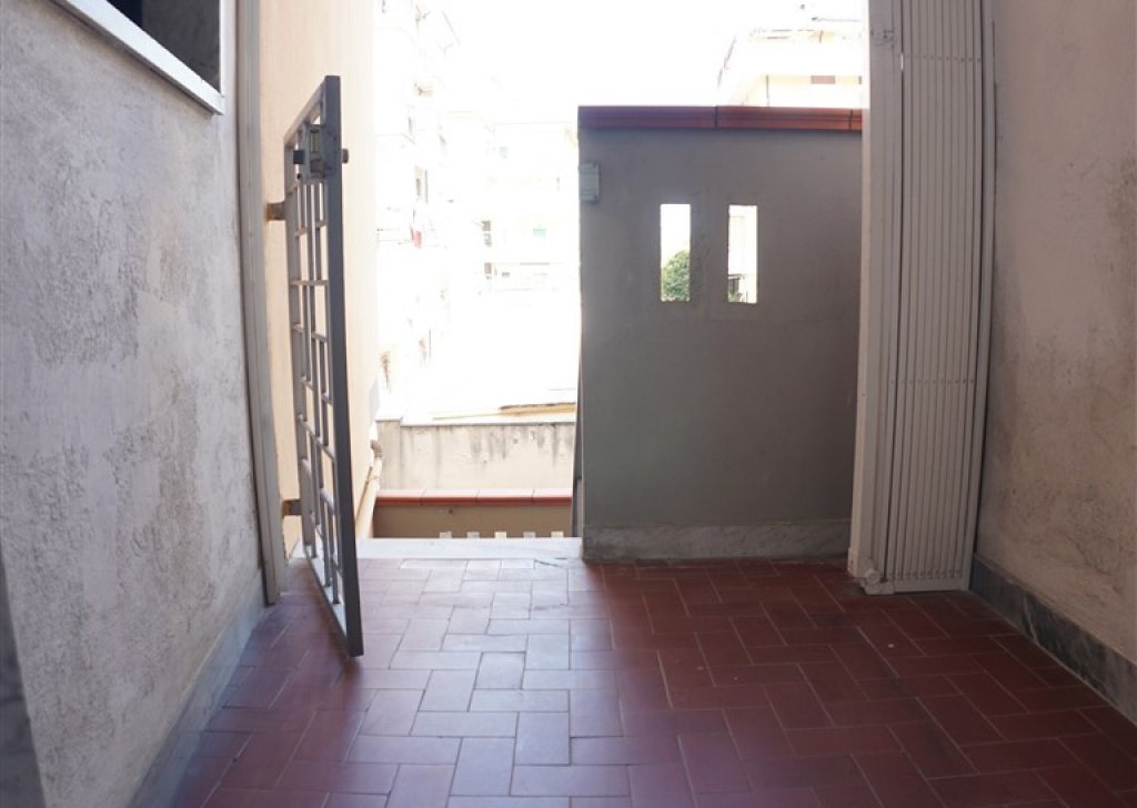 Appartamenti trilocale in vendita  70 m², Carrara, località Avenza