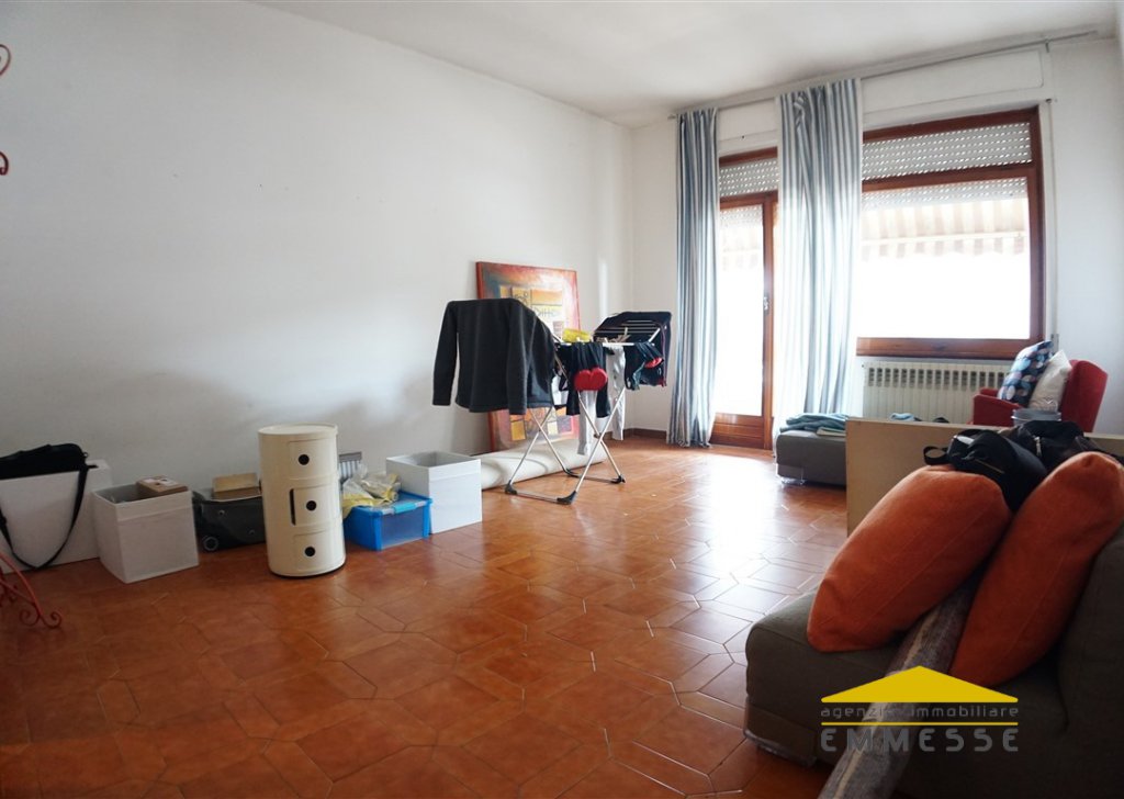 Appartamenti trilocale in vendita  80 m², Carrara, località Avenza