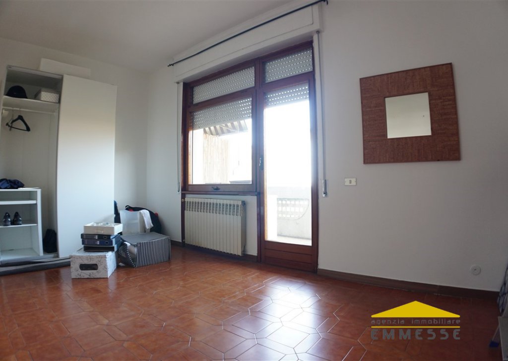 Appartamenti trilocale in vendita  80 m², Carrara, località Avenza