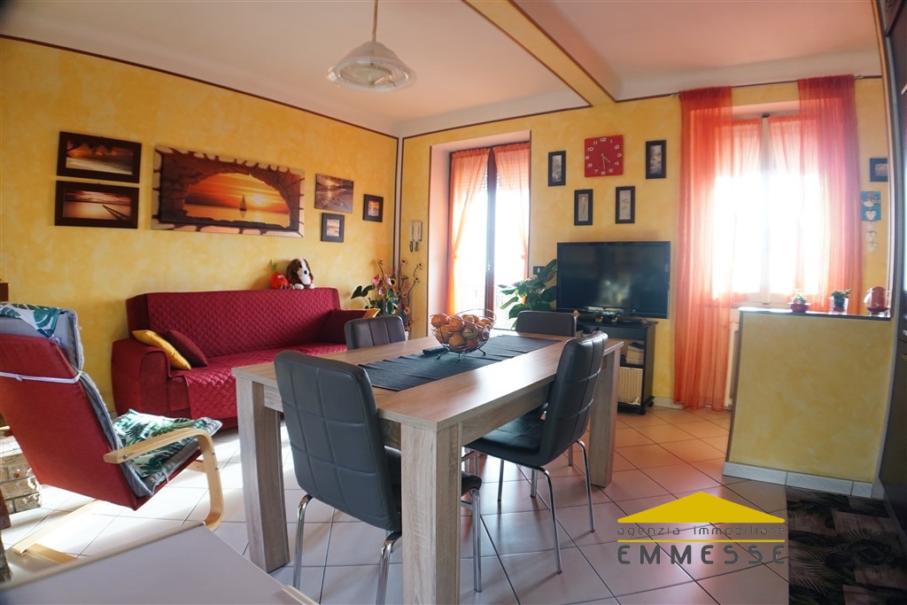  massa vendita quart: turano agenzia immobiliare emmesse