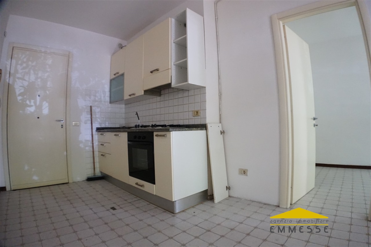 Appartamento MASSA vendita  Massa  Agenzia Immobiliare Emmesse
