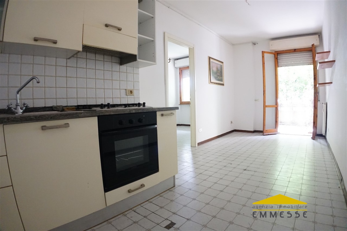 Appartamento MASSA vendita  Massa  Agenzia Immobiliare Emmesse